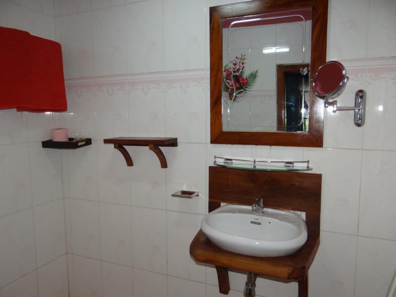 Alibi Guesthouse Пном Пен Екстериор снимка