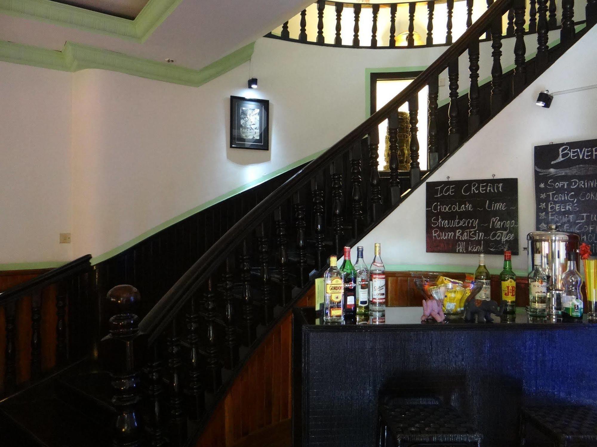 Alibi Guesthouse Пном Пен Екстериор снимка